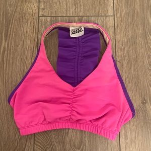 Athletic sports bra
